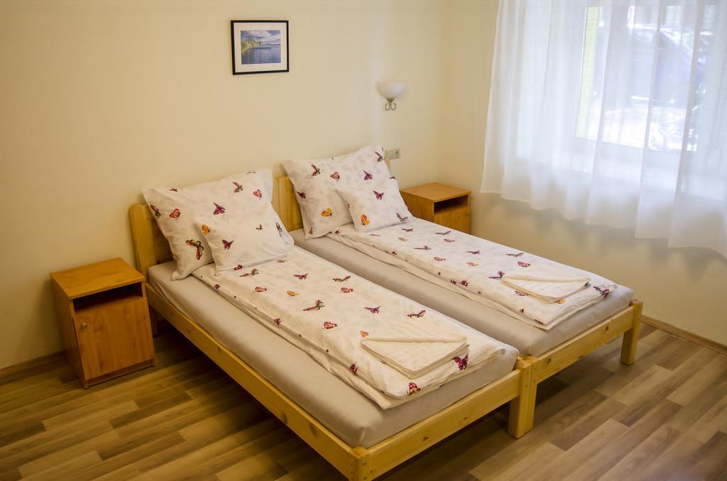 Csongradi Vendegvaro Apartmanok, Szarka Haz Eksteriør billede